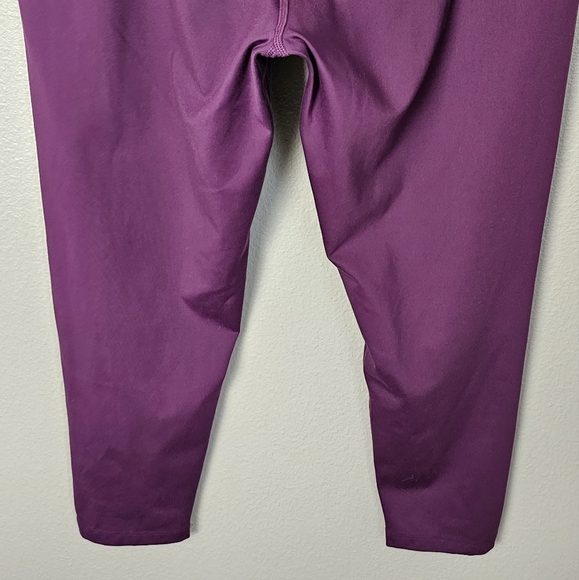 Girlfriend Collective Plum Compressive High Rise Leggings - Picture 8 of 9